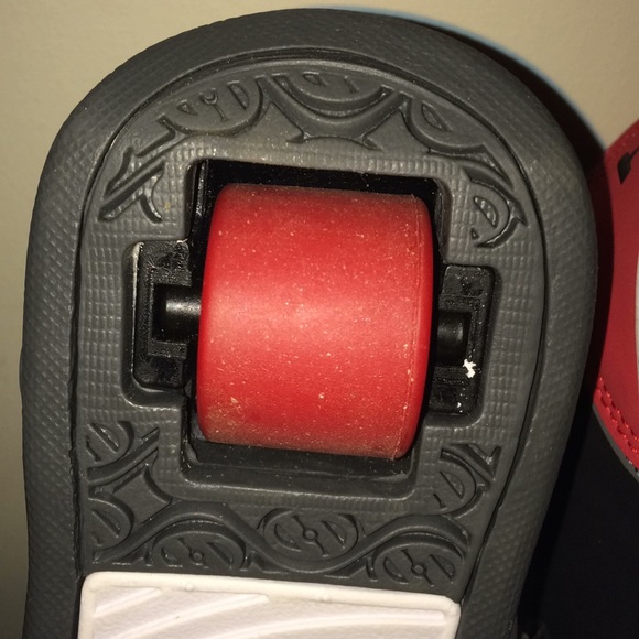 HEELYS - Picture 7 of 8
